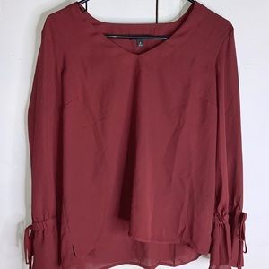 Tie-Wrist long sleeve blouse